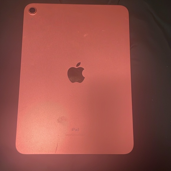 Pink iPad 10th generation 64gb - Picture 2 of 3